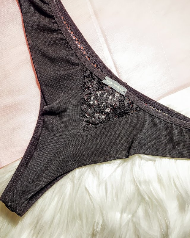 PANTIE LESS MANHATTAN NEGRO